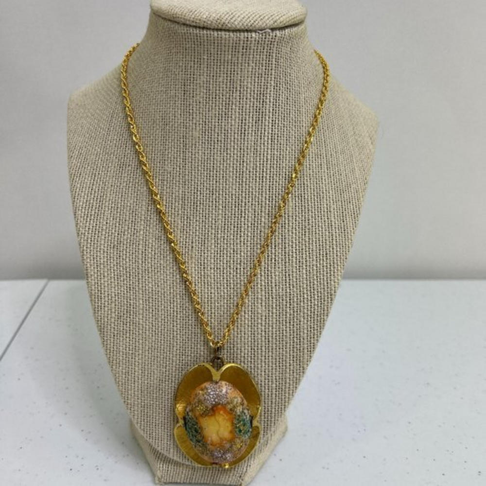 Vintage Signed Judy Lee Goldtone Splatter Enamel Necklace Egg Oval‎ Shape